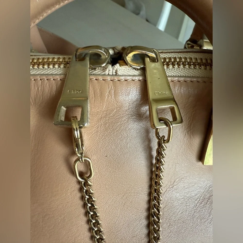 Authentic Chloe Baylee two tone medium shoulder/crossbody purse w/ Chloe wallet